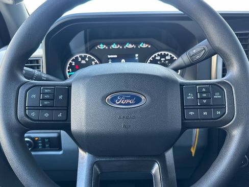 New 2026 Ford F250 XL w/ XL Chrome Package image 20