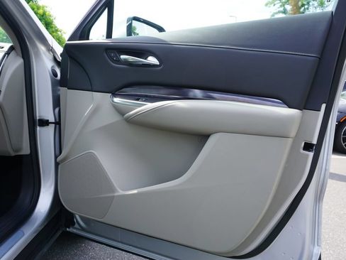 Used 2022 Cadillac XT4 Luxury w/ Cold Weather Package FWD image 51