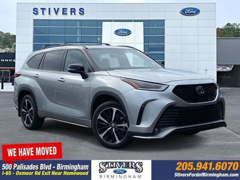 Used 2022 Toyota Highlander XSE image 1