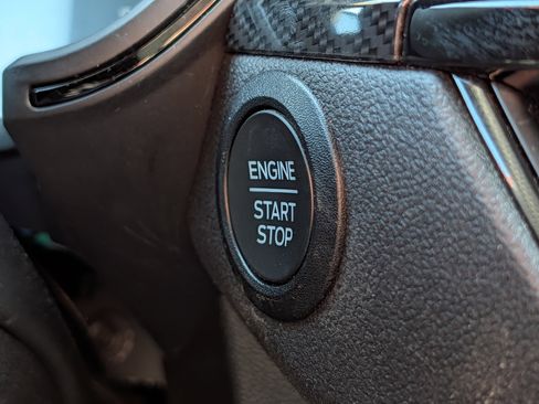 Used 2025 Ford Escape ST-Line image 32