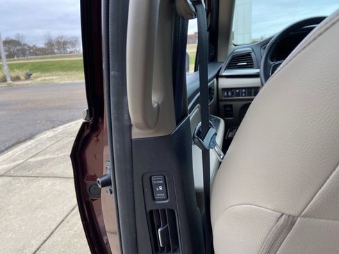 Used 2021 Honda Odyssey EX-L image 53