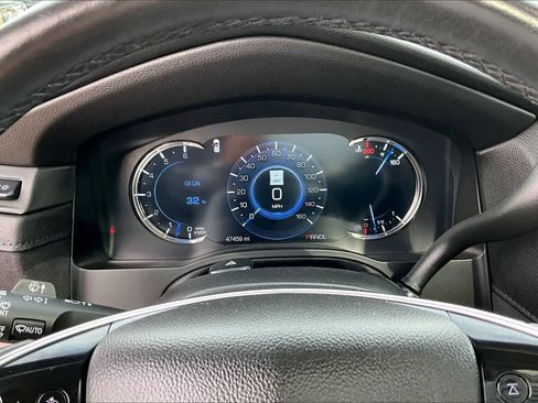 Used 2020 Cadillac Escalade Luxury w/ Escalade Sport Edition image 26