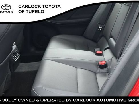 Used 2025 Lexus IS 300 w/ Comfort Package RWD image 21