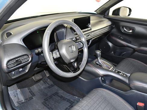 Certified 2024 Honda HR-V Sport image 36