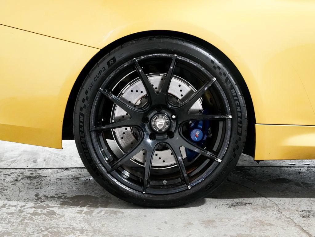 Used 2015 BMW M4 Coupe w/ Executive Package RWD image 38