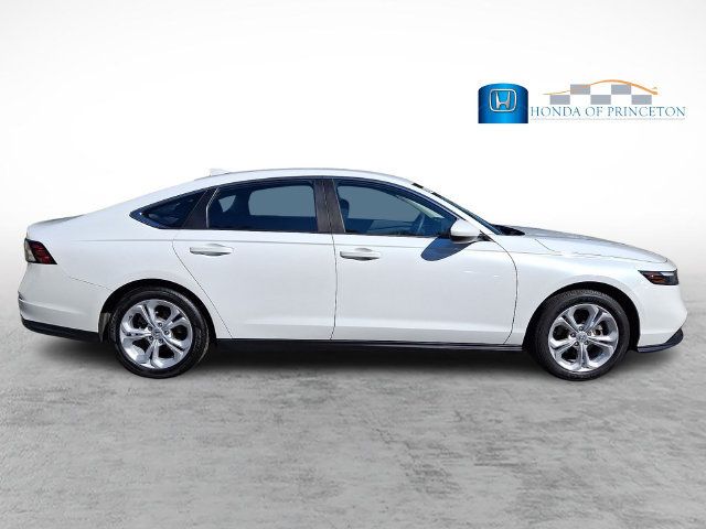 Certified 2023 Honda Accord LX image 7