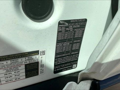 Used 2024 Jaguar F-PACE R-Dynamic S image 8