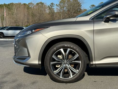 Used 2020 Lexus RX 350L FWD w/ Premium Package image 11