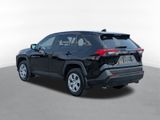 Used 2022 Toyota RAV4 LE image 4