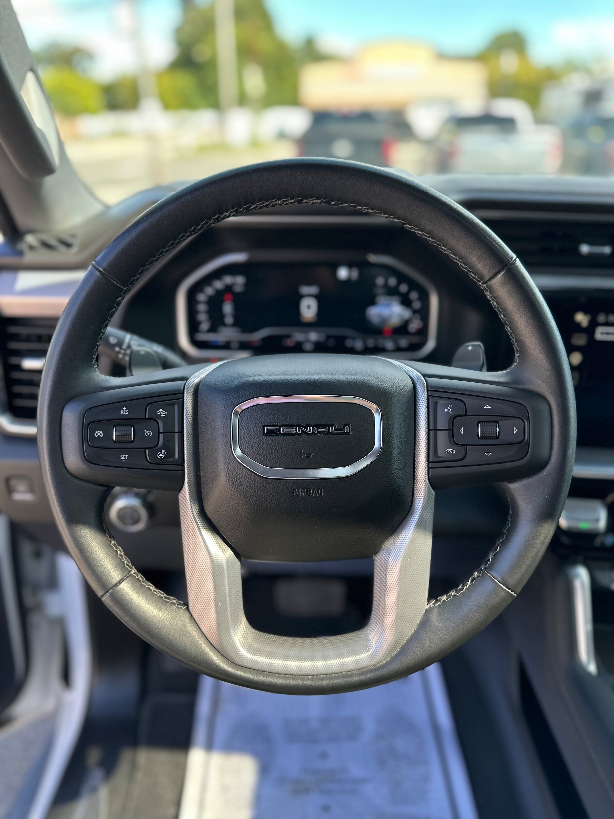 Used 2023 GMC Sierra 1500 Denali AWD/4WD image 20