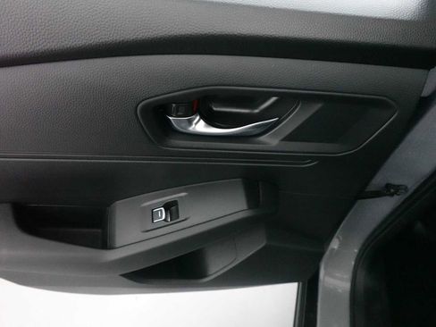 Used 2025 Honda Accord Sport image 25