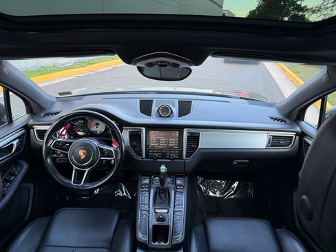 Used 2015 Porsche Macan S AWD/4WD image 37