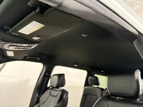 Used 2024 Jeep Wagoneer Series II w/ Flexible Seating Group AWD/4WD image 18