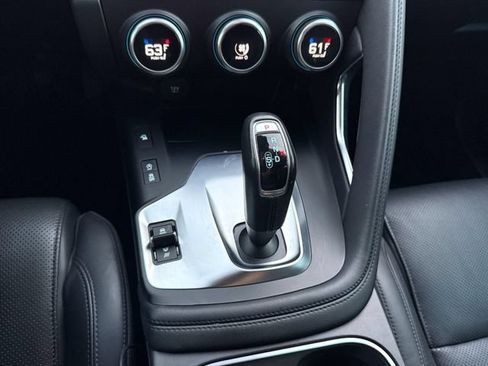 Used 2020 Jaguar E-PACE AWD/4WD image 13