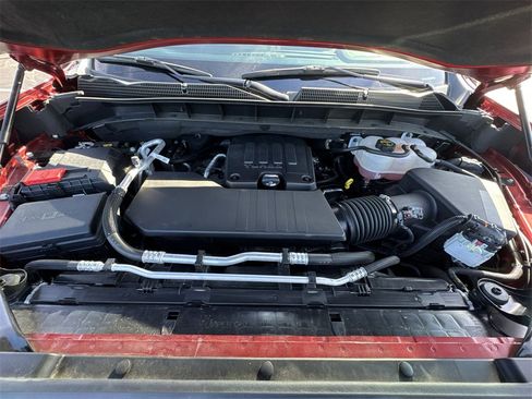 Used 2024 GMC Sierra 1500 Elevation image 25