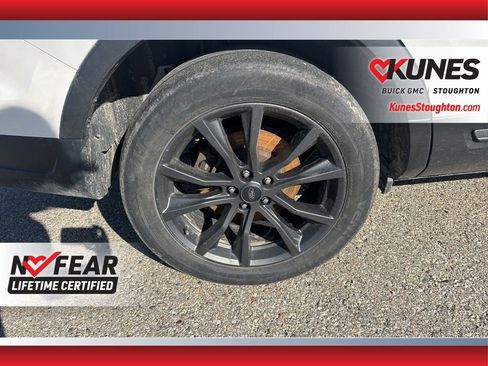 Used 2018 Ford Explorer XLT w/ XLT Appearance Package AWD/4WD image 14