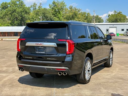 Used 2023 GMC Yukon XL Denali w/ Max Trailering Package AWD/4WD image 12
