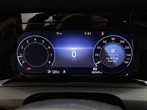 Used 2022 Volkswagen GTI SE FWD image 8