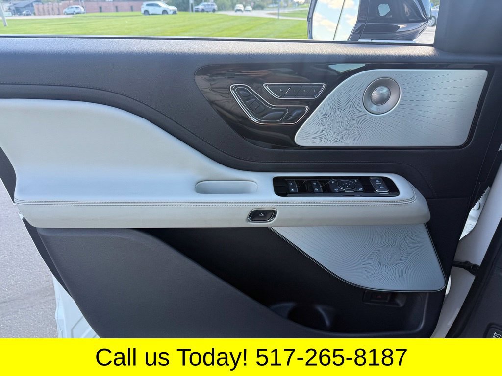 Used 2025 Lincoln Aviator Reserve w/ Equipment Group 201A AWD/4WD image 25