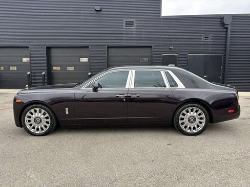 Used 2019 Rolls-Royce Phantom Sedan image 3