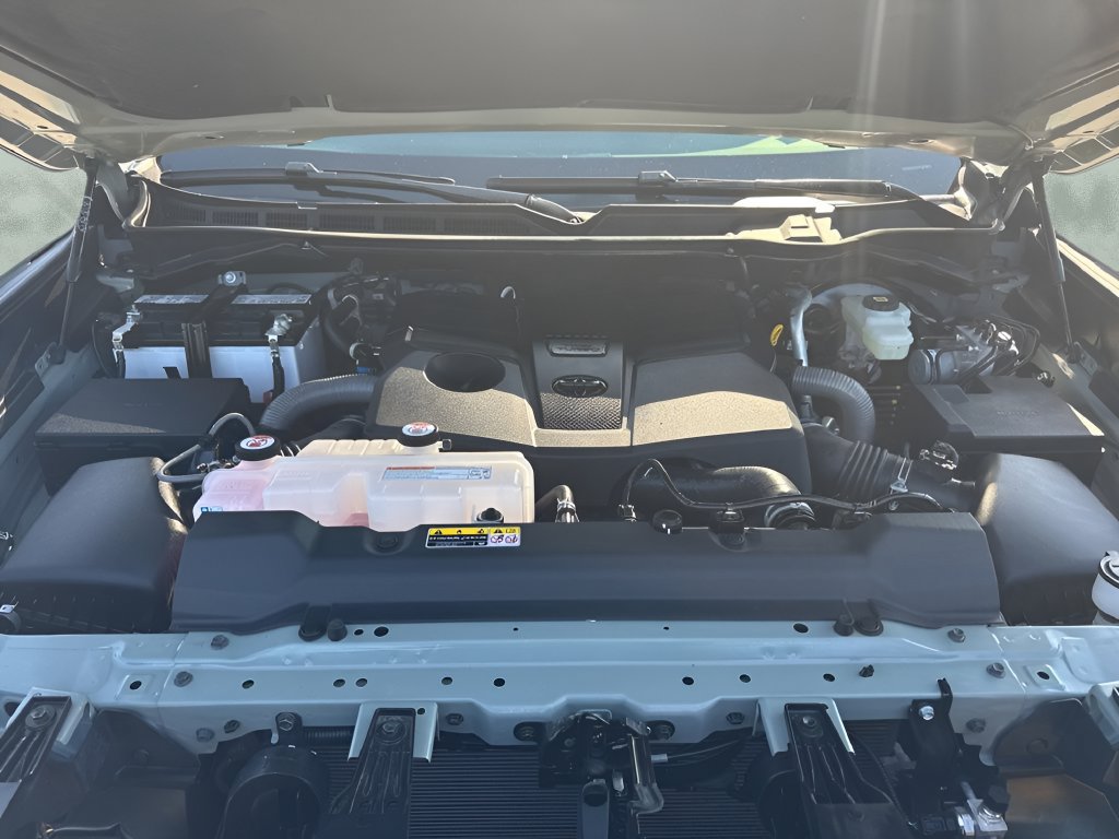 Used 2026 Toyota Tundra Platinum AWD/4WD image 32