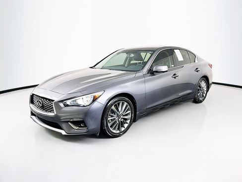 Used 2020 INFINITI Q50 Luxe w/ Essential Package (3.0T Luxe) image 3