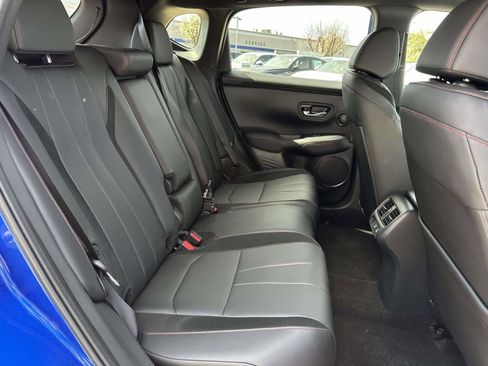 Used 2025 Acura ADX A-Spec image 11