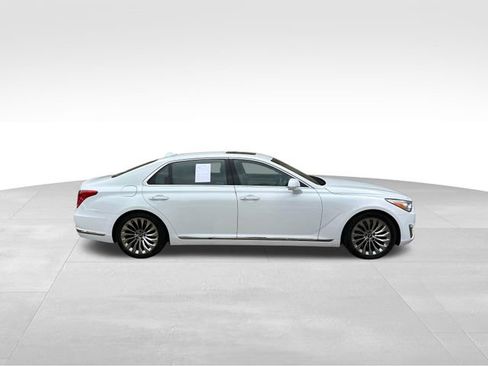 Used 2017 Genesis G90 5.0 Ultimate image 6