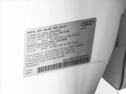 Certified 2025 Audi Q6 e-tron Premium Plus w/ Premium Plus AWD/4WD image 26
