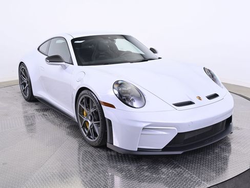 Used 2025 Porsche 911 GT3 image 9