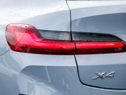 Used 2022 BMW X4 xDrive30i w/ M Sport Package 2 image 8