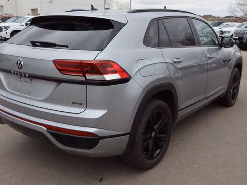 Used 2023 Volkswagen Atlas Cross Sport SEL R-Line AWD/4WD image 7