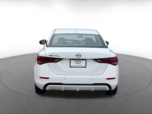 Used 2025 Nissan Sentra SV FWD image 10