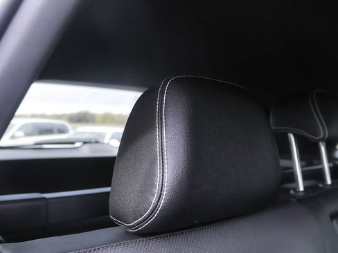 New 2026 Volkswagen Atlas Cross Sport SE image 38