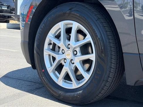 Certified 2022 Chevrolet Equinox LS w/ LS Convenience Package FWD image 23