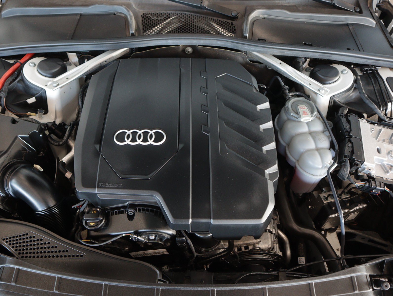 Used 2023 Audi A5 2.0T Premium w/ Convenience Package AWD/4WD image 4