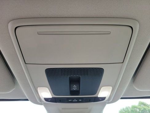 Certified 2025 Honda CR-V EX-L image 33