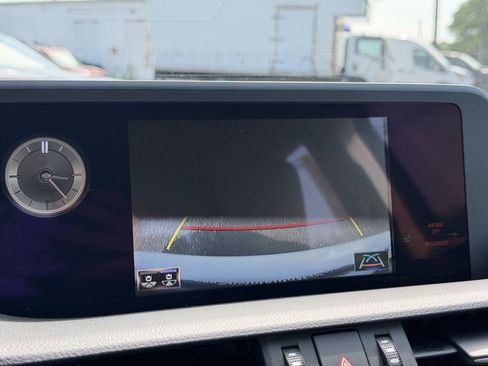 Used 2021 Lexus ES 250 w/ Premium Package AWD/4WD image 27