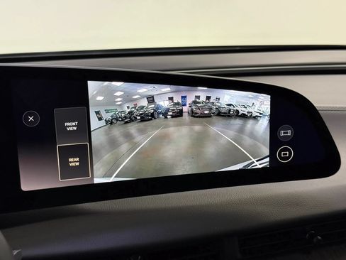 Used 2023 Lucid Air Touring AWD/4WD image 32