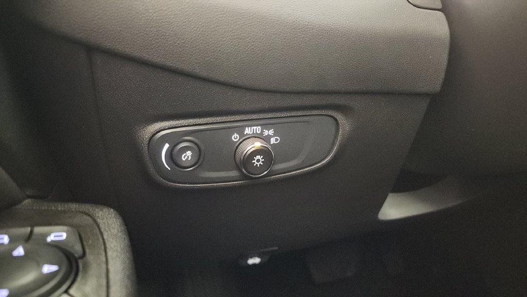 Used 2024 Chevrolet Equinox LT AWD/4WD image 21