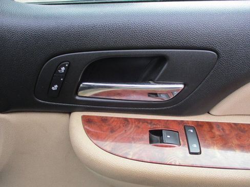 Used 2008 Chevrolet Silverado 2500 LTZ w/ Safety Package image 27