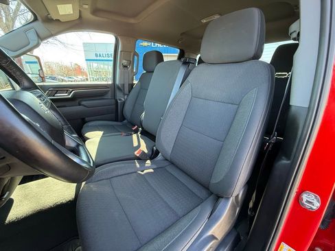 Used 2025 Chevrolet Silverado 2500 LT w/ Convenience Package image 23