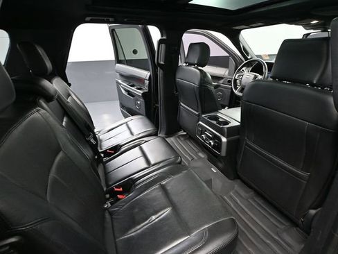 Used 2018 Ford Expedition Max XLT w/ Equipment Group 202A image 23