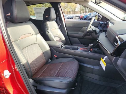 New 2026 Nissan Kicks SR w/ SR Premium Package image 10