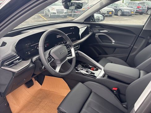 New 2025 Audi Q5 Premium Plus image 9