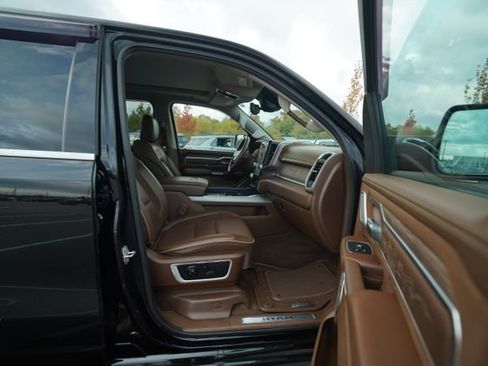 Used 2022 RAM 1500 Limited image 17