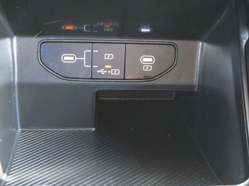 Used 2026 Kia Sorento LX FWD image 36