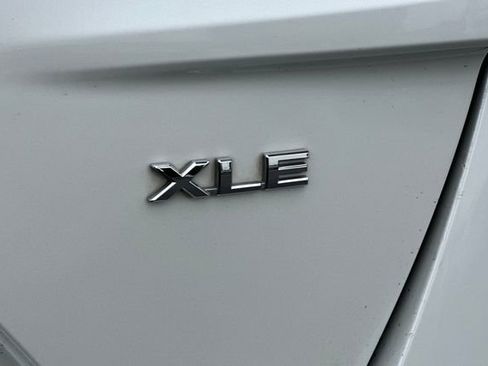 Used 2021 Toyota Prius Prime XLE image 35