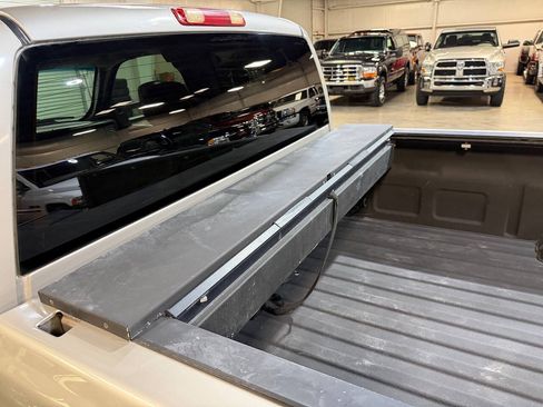 Used 2006 Chevrolet Silverado 2500 LT w/ Skid Plate Package AWD/4WD image 26