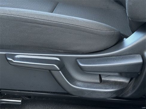 Used 2022 Honda HR-V LX image 25